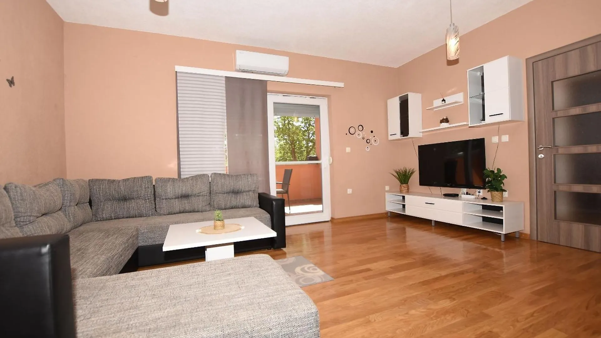 Apartment Tomislav Sukošan